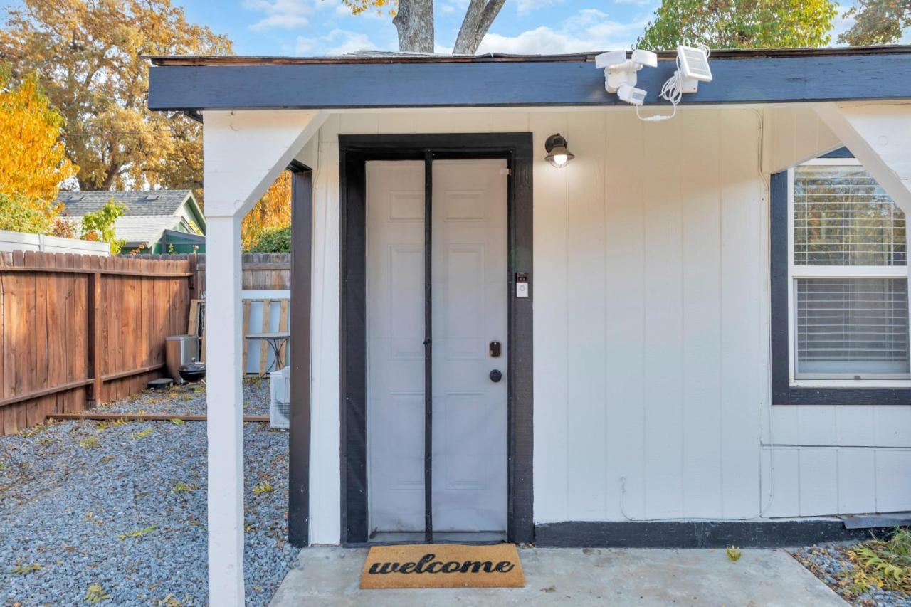 A Cottage - Walk To Uc Davis & Shriners Sacramento Bagian luar foto